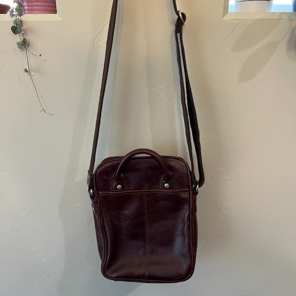 Ellington Leather Burgundy Cross-Body Unisex Satchel - Picture 1 of 4
